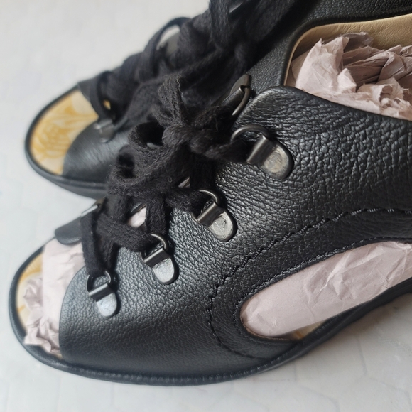 NEW Fly London Ylfa Black Leather Lace Up Wedge Sandals EU 39 US 8/8.5 - Picture 7 of 12